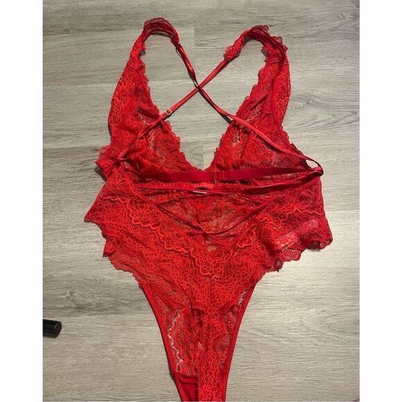 Victoria’s Secret Red Strappy Lace High Leg Bodysuit Sz 2XL - Picture 4 of 4